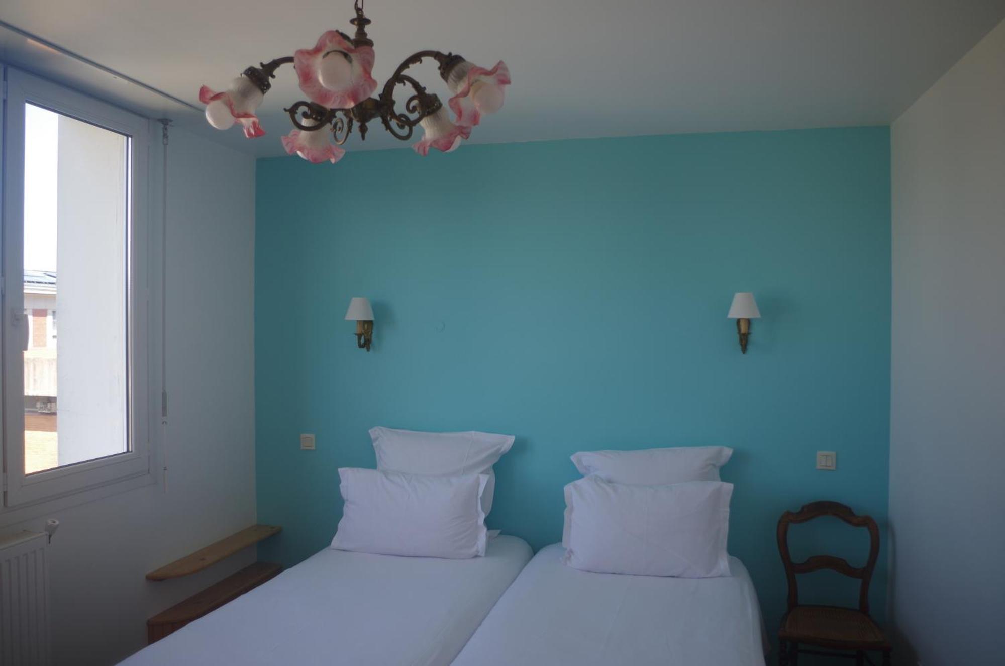 Hotel Richelieu Calais Exterior photo